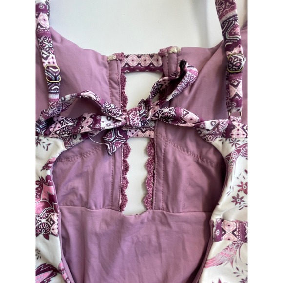 BECCA Sample Piece Tahiti Floral One-Piece Swimsuit Women's Size Small - Picture 11 of 13